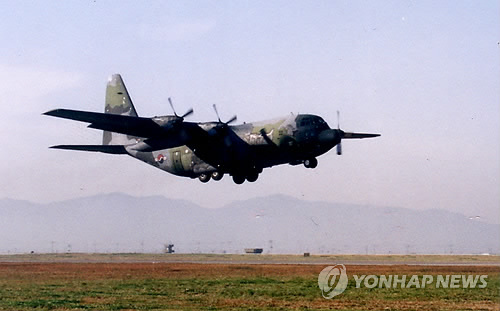 资料图片：韩国空军运输机(C-130) （韩联社）