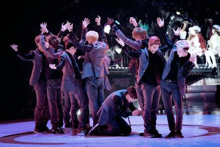 u=3445621072,3522877562&fm=23&gp=0