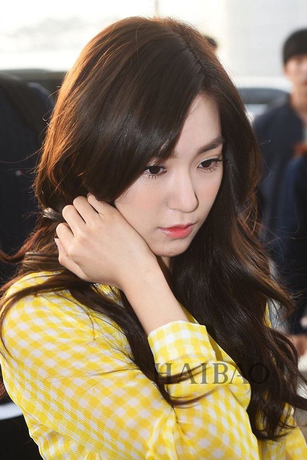 少女时代组合成员黄美英 (Tiffany) 4月12日韩国仁川机场街拍 (飞菲律宾)