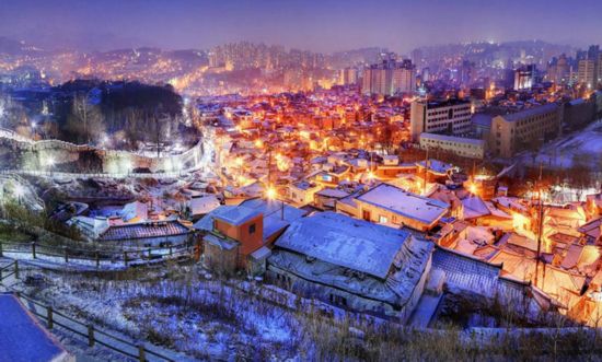 首尔Seonggwak城墙(SeoulSeonggwakFortressWall)