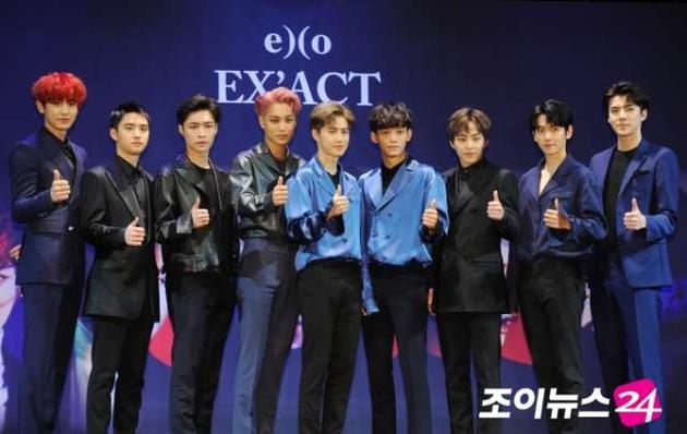 EXO感谢粉丝贴心准备饮料给歌迷