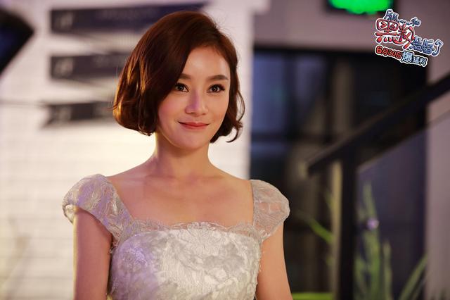 EXO朴灿烈袁姗姗甜蜜对唱 献唱《黑粉》主题曲