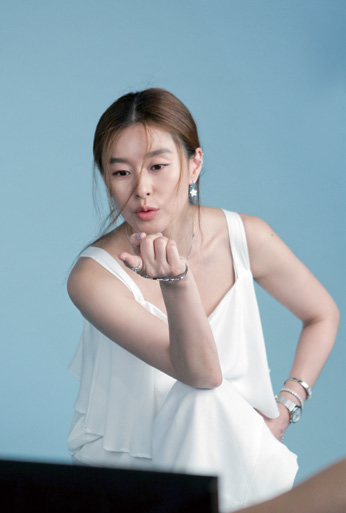 S8[2@CF)31@KN[U89YACCBL