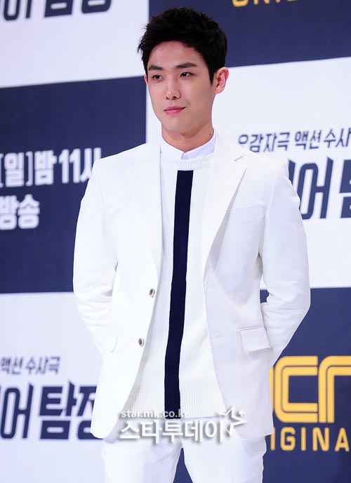 李准有望出演《拖旅行箱的女人》 搭档崔智友朱镇模