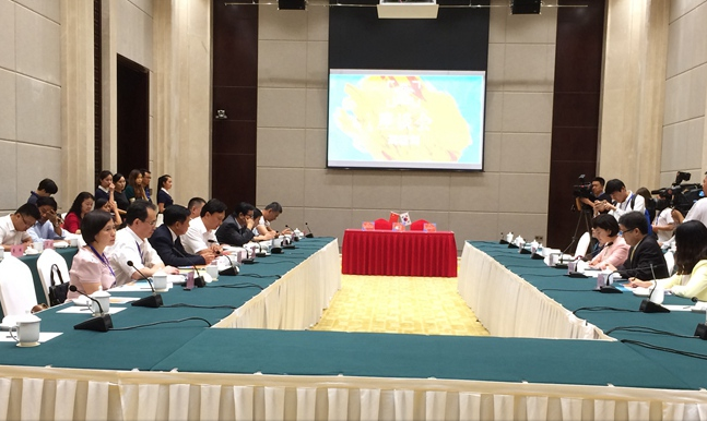 DOJK4KDD{A~BP5Z)$~MUEWJ