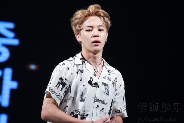 防弹少年团出席中韩武术交流 演出High翻全场