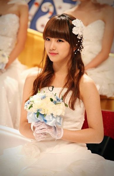 盘点中韩90后女星前途 周冬雨郑爽徐璐允儿