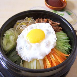 韩国美食---石锅拌饭