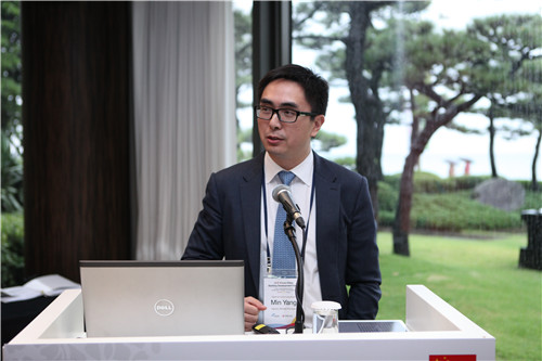 交通银行国际部副总经理杨敏发表演讲