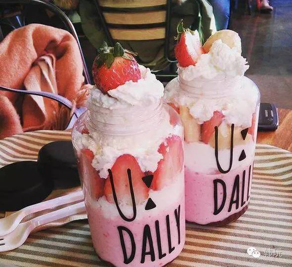 U：DALLY