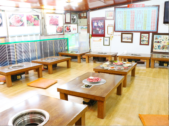 马场洞湖南家韩式烤肉店店内环境