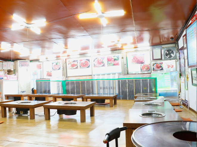 马场洞湖南家韩式烤肉店店内环境