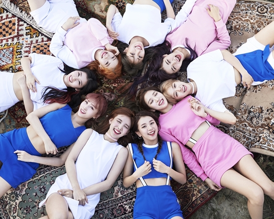 TWICE新歌MV点击破纪录韩团最热门mv