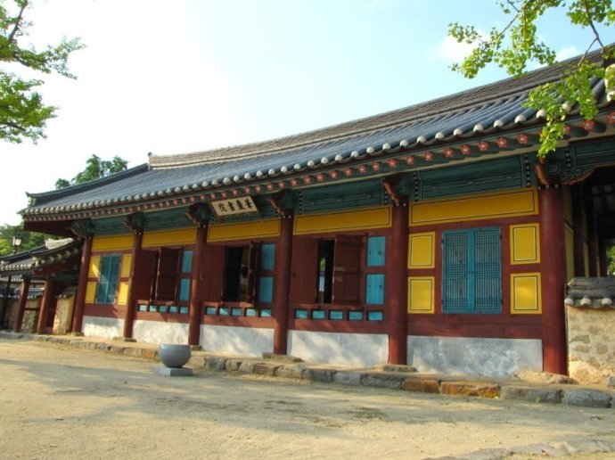 韩国笔岩书院 (5).jpg 韩国书院