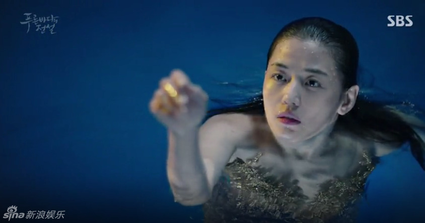 《蓝色大海的传说》昨晚首播 全智贤人鱼扮相美演绎&ldquo;手镯情缘&rdquo;