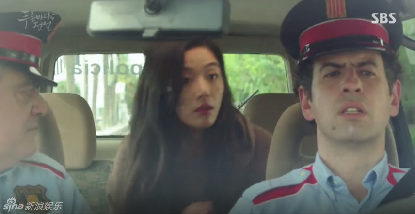 《蓝色大海的传说》昨晚首播 全智贤人鱼扮相美演绎&ldquo;手镯情缘&rdquo;