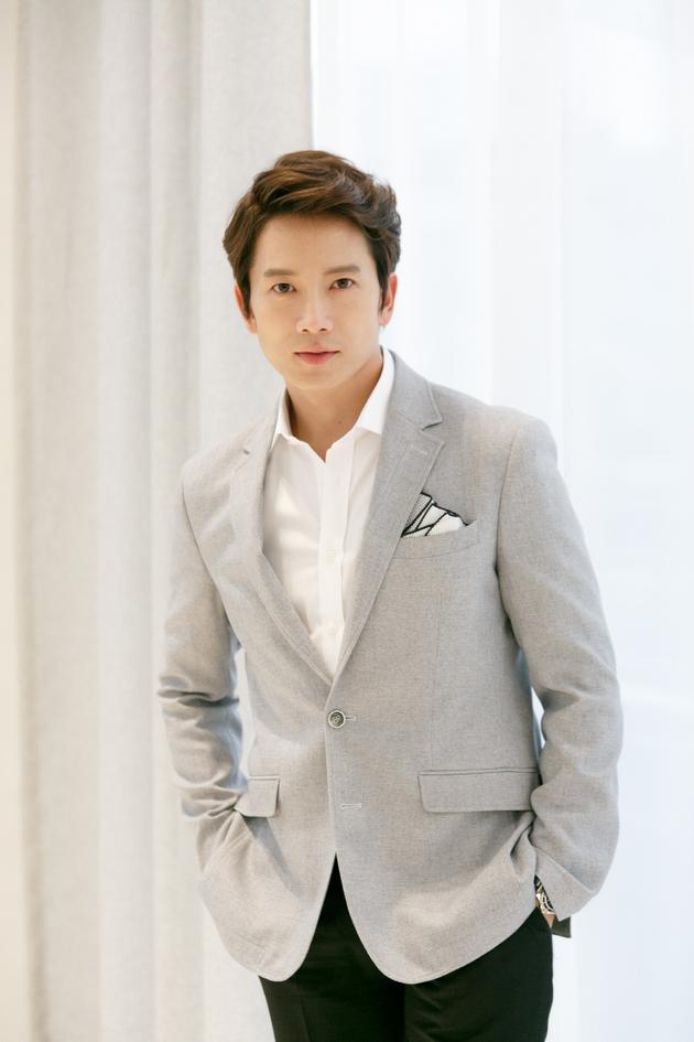 《被告人》池晟确定出演热血检察官