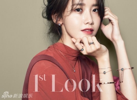 少女时代允儿唯美写真肌肤吹弹可破犹如画中人