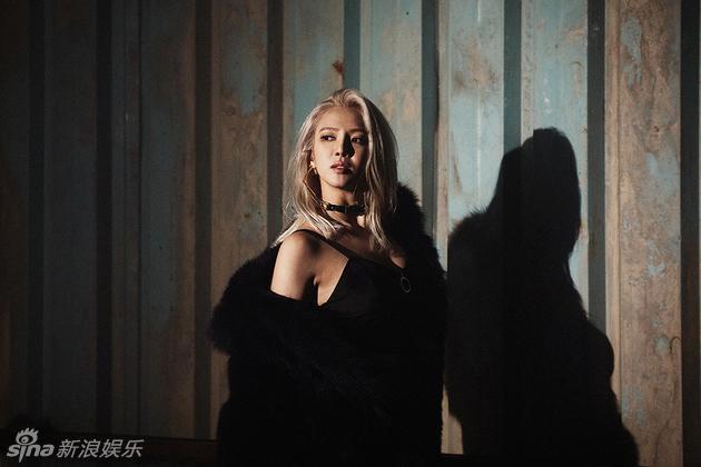 少女时代孝渊银发红唇性感魅惑写真