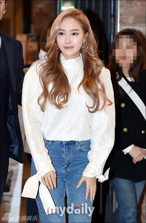 Jessica白衬衫牛仔裤清纯 雪肌细嫩光滑