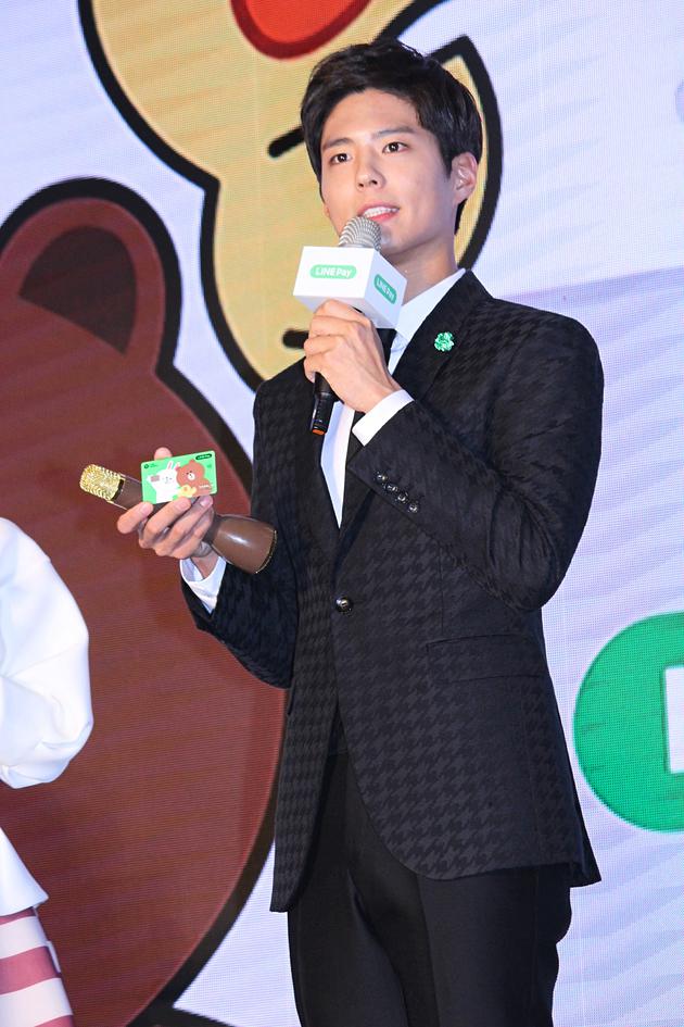 朴宝剑快闪台湾 宋仲基一月接棒赴台