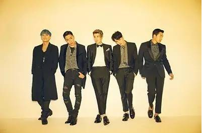 BIGBANG正规三辑再次打入Billboard200