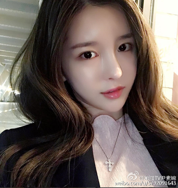 女主播尹素婉告别返韩 王思聪曾狠砸2000万签下