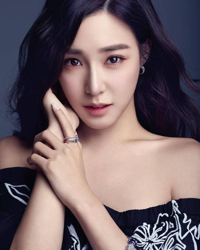 少女时代Tiffany画报公开“女人香气”