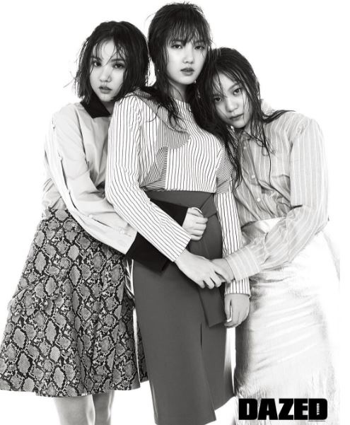 GFriend甜蜜相搂　吐成年后想做的事