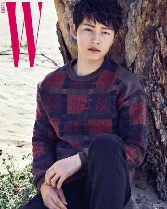 宋仲基为《W Korea》杂志5月刊拍摄写真