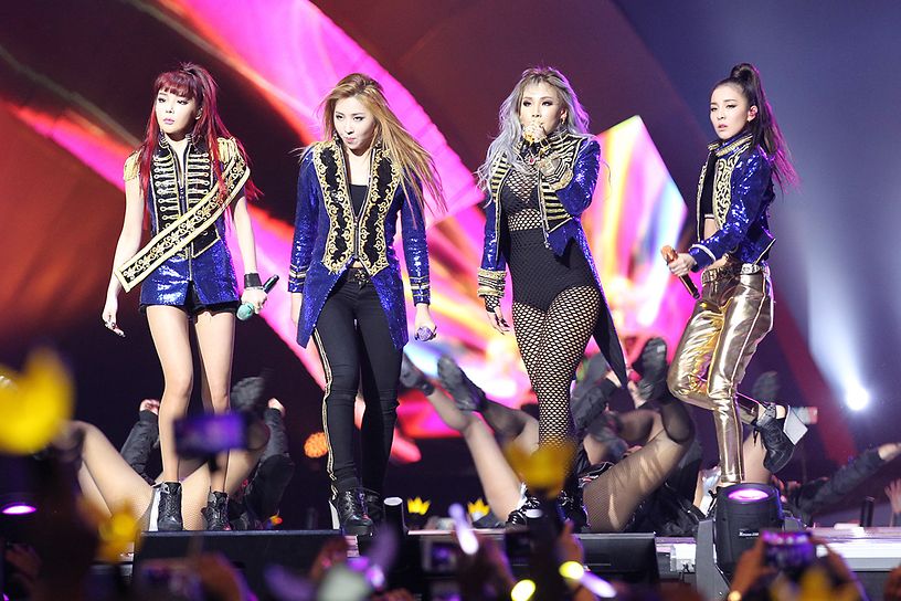 (左起)朴春、旻智、CL、Sandara