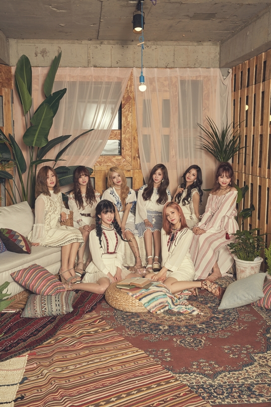 LOVELYZ轻快新舞曲《现在,我们》完整MV公开.jpg