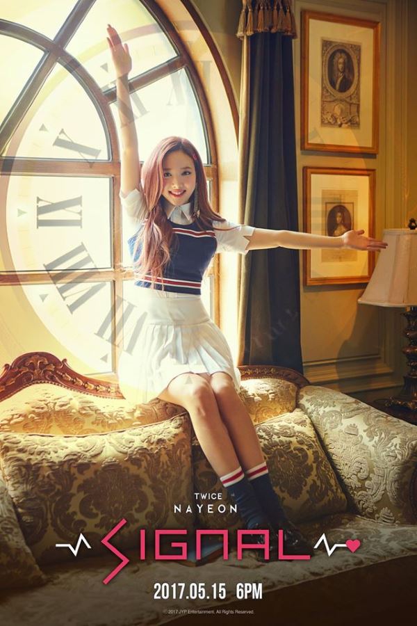 TWICE迷你四辑《SIGNAL》公开成员彩瑛、志效、定延的个人概念照