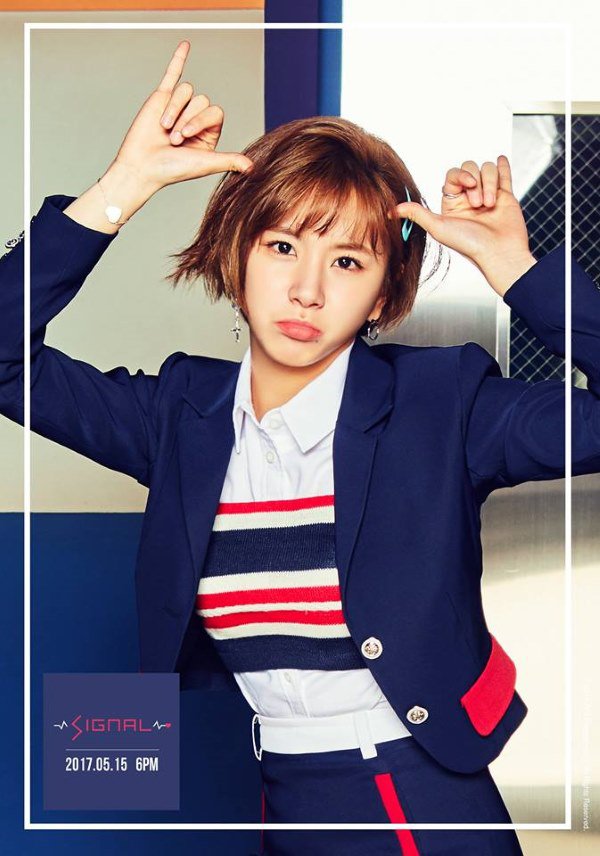 TWICE迷你四辑《SIGNAL》公开成员彩瑛、志效、定延的个人概念照