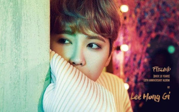 FTISLAND出道十周年纪念专辑《OVER 10 YEARS》封面海报公开