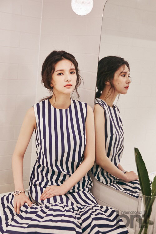 FIESTAR成员Jei(金珍熙)携手bntnews拍摄时尚写真 演绎多彩夏日魅力