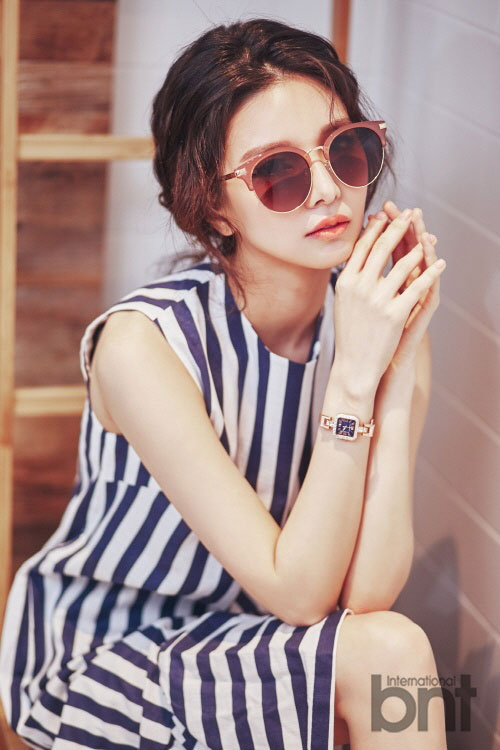 FIESTAR成员Jei(金珍熙)携手bntnews拍摄时尚写真 演绎多彩夏日魅力