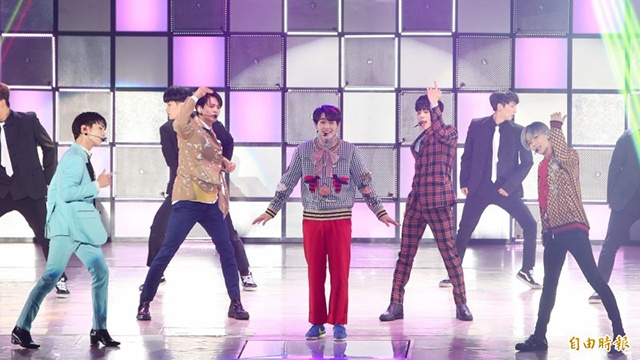 SHINee第五次巡回演唱会台北场落幕