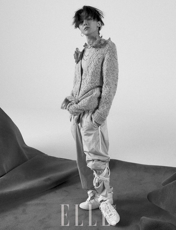 G-Dragon(权志龙)为时尚杂志《ELLE》拍摄封面与内页画报