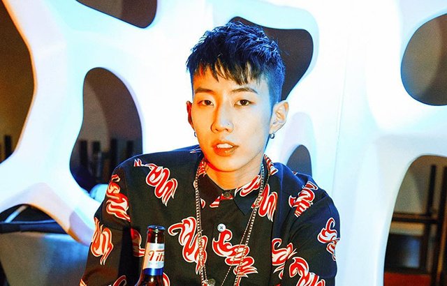 朴宰范将于17日发行夏日单曲