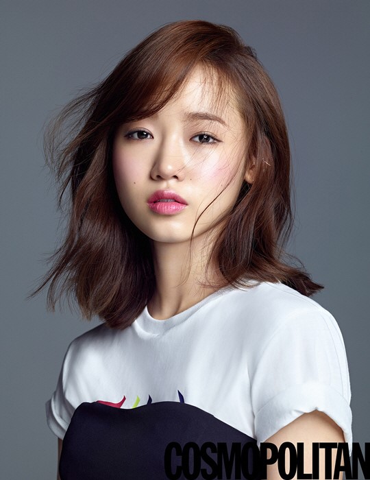 韩国女歌手磪有情最新杂志写真曝光