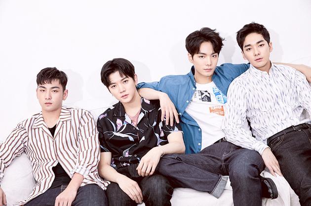 NUEST W新曲《IF YOU》公开占据多个音源榜1位