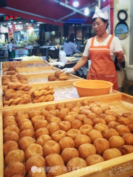 在首尔,除了美食,还有买买买