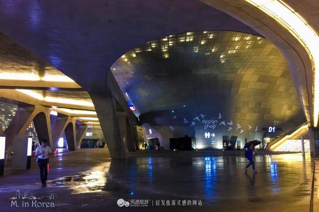 在首尔,除了美食,还有买买买