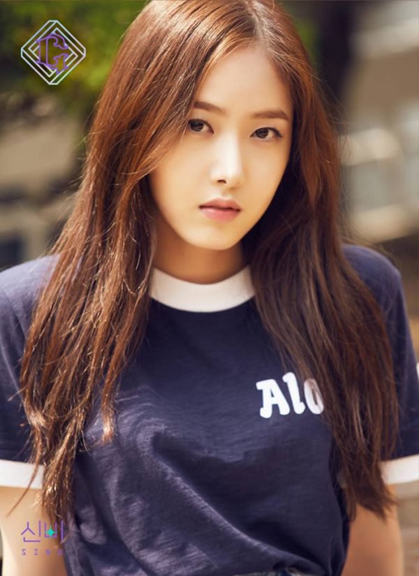 GFRIEND第五张迷你专辑《PARALLEL》黄恩妃(信飞/SinB)个人概念照公开