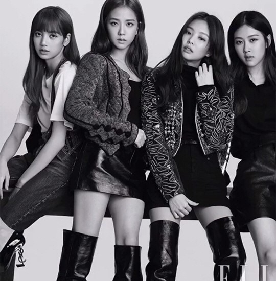 韩国女团BLACKPINK纪念一周年写真