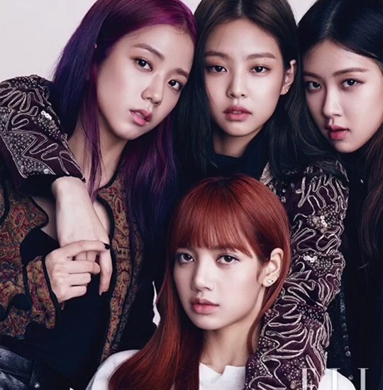 韩国女团BLACKPINK纪念一周年写真
