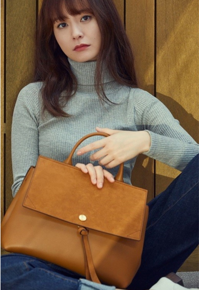 韩国女星郑柔美最新秋装写真 降临在秋天的女性魅力