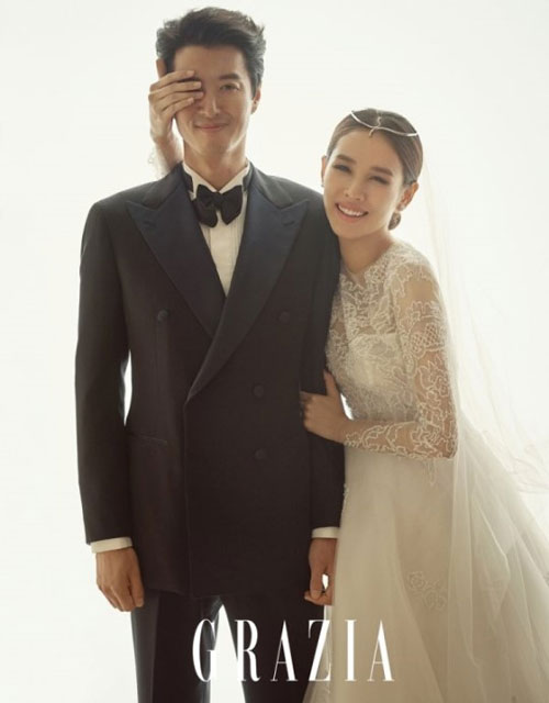 韩国明星夫妇李东健赵伦熙携手写真集