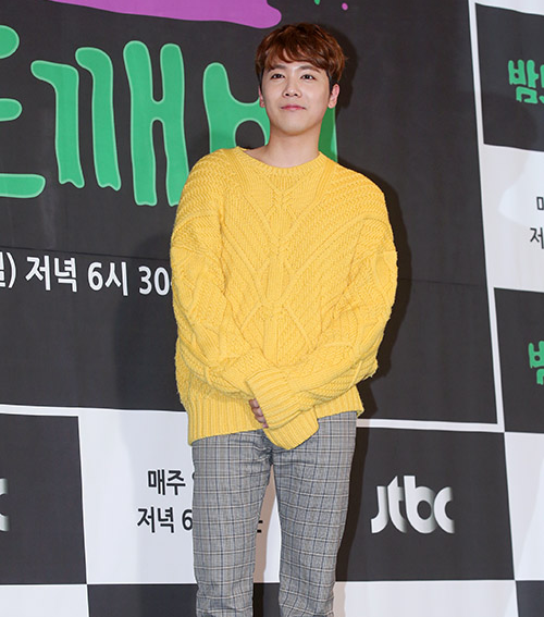 Z]VMBJ0Y629PNCLE_QK_~AF